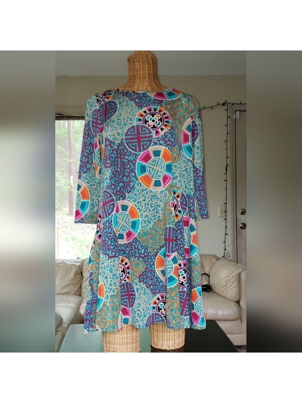 Ladies HERSHE Geometric Design Long Sleeve Mini Dress w/pockets - M